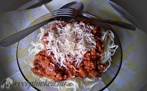 Bolognai spagetti