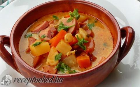 Krumplileves virslivel és baconnel