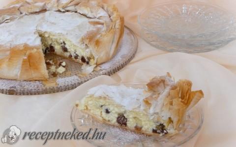 Túrós rétes torta