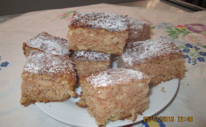 Almás piskóta