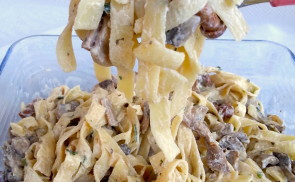 Tejszínes, gombás tagliatelle