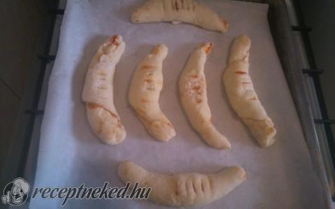 Házi pizzás kiflik