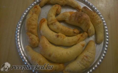 Házi pizzás kiflik