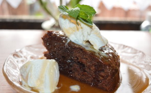 Sticky toffee pudding