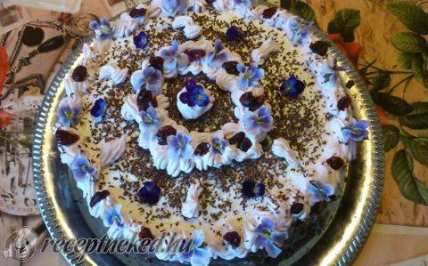 Cseresznyés mascarponés máktorta