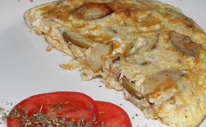 Füstölt sajtos omlett körtével
