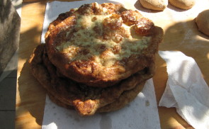 Tönkölyös lángos