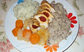 Snack kolbásszal tölött jércemellfilé