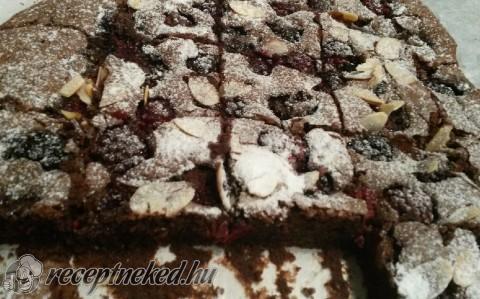 Mascarponés-feketeszedres brownie