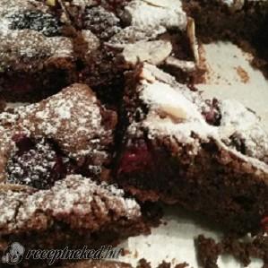 Mascarponés-feketeszedres brownie
