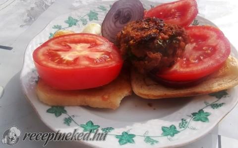 Bruschetta csípős petrezselymes tofufasírttal