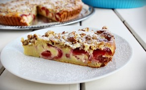 Cseresznyés-túrós clafoutis (tejes pite)