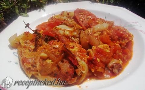 Piperade (francia lecsó tojással)