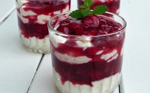 Meggyes-csokoládés mousse