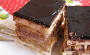 Almás zserbó