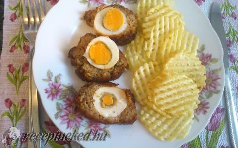 Napocska szelet hullámos chips-szel