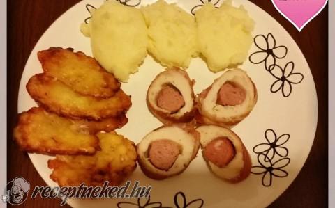 Baconbe csomagolt csirkemell sajttal és virslivel töltve