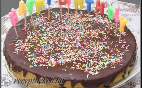 Születésnapi torta banánnal