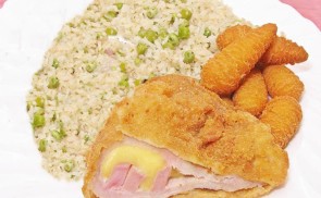 Sajttal-sonkával töltött borda (Cordon Bleu)