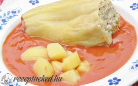 Pulykahússal töltött paprika vörösboros paradicsomszósszal