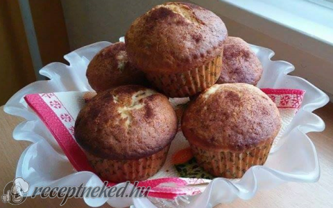 Almás fahéjas muffin