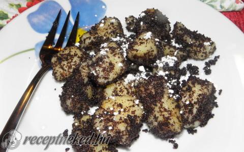 Mákos nudli (gnocchi)