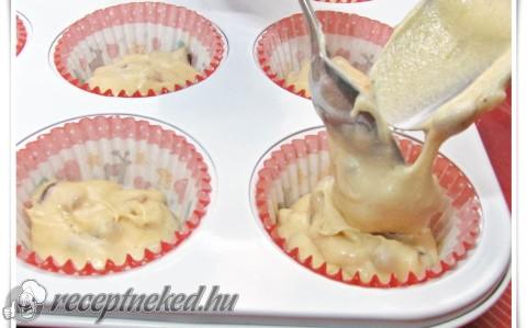Szeretetmuffin kandírozott gyümölcsökkel