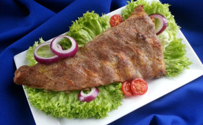 Fűszeres oldalas egyben sütve