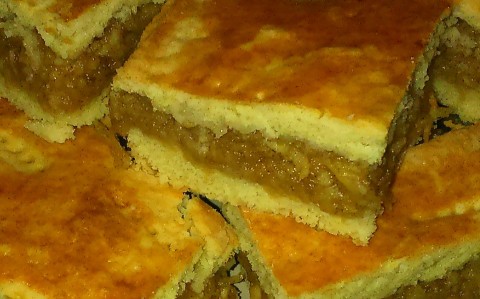 Almás pite