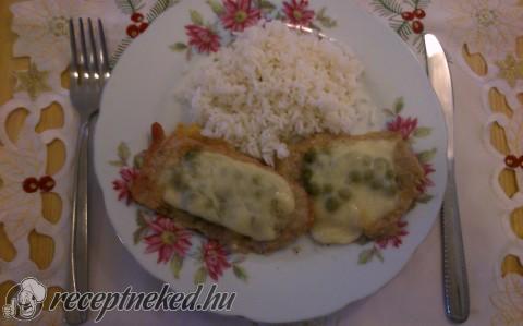 Sajtos-zöldborsós szelet