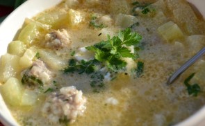 Karalábéleves húsgombóccal