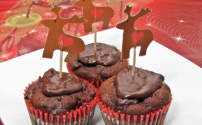 Meggyes-diós muffin