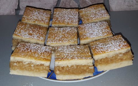 Almás pite