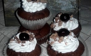 Fekete erdő muffin