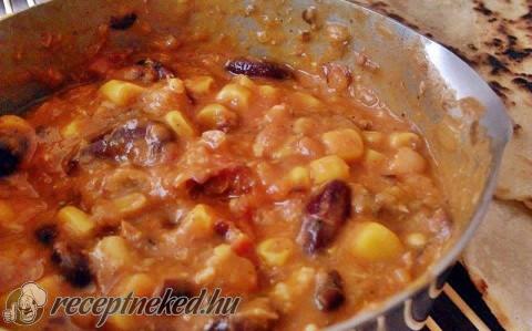 Chilis bab házi tortillával