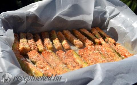 Parmezános cukkinirudak