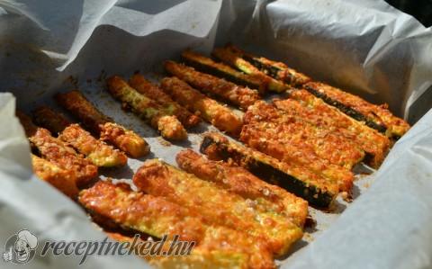 Parmezános cukkinirudak
