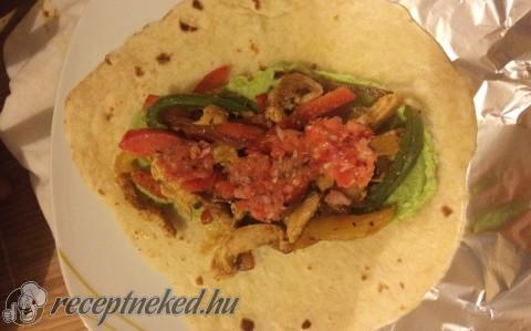 Csirkés fajitas