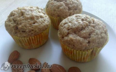 Tojásmentes mandulás muffin