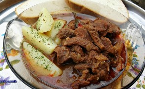 Pacalpörkölt marhahússal