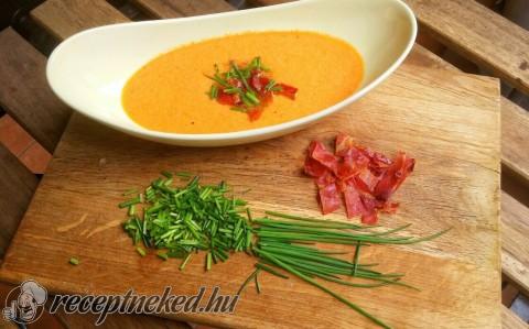 Snidlinges sültpaprika krémleves