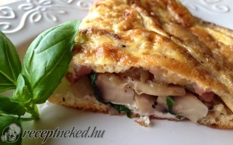 Bazsalikomos-baconos-gombás omlett