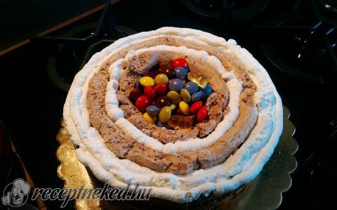 Feketeerdő torta meglepetéssel