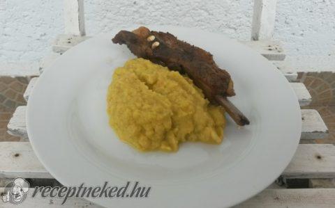 Sült oldalas répás zellerpürével