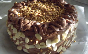 Mogyorókrémes álom torta