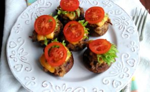 Mini sajtos gombaburger