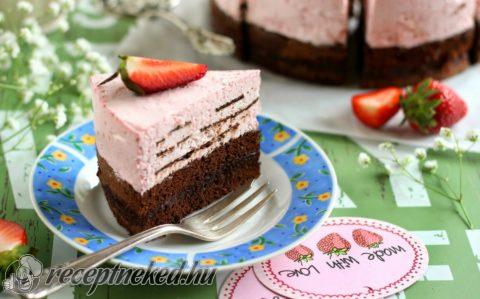 Csokoládés epermousse torta