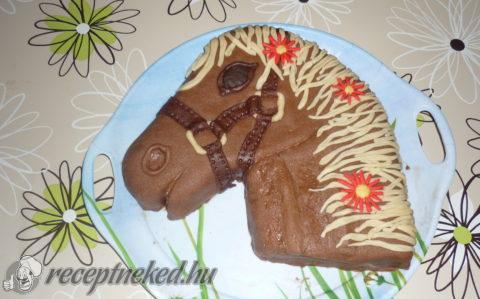 Hatlapos lovas torta