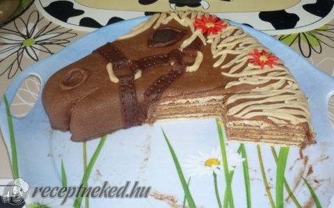 Hatlapos lovas torta