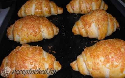 Sajtos croissant